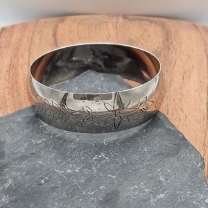 Vintage Silver Etched Bangle Bracelet